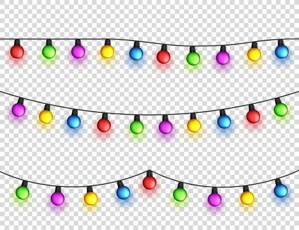 Luces brillantes de Navidad. Guirnaldas con bulbos de colores. Vacaciones de Navidad. Elemento de diseño de tarjeta de felicitación navideña. Año nuevo, invierno . — Archivo Imágenes Vectoriales