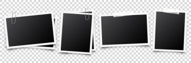 Gerçekçi boş fotoğraf kartı çerçevesi, film seti. Yapışkan bantlı ve gölgeli antika bir fotoğraf. Dijital enstantane görüntüsü. Fotoğraf sanatı. Tasarım için şablon ya da maket. Vektör illüstrasyonu.
