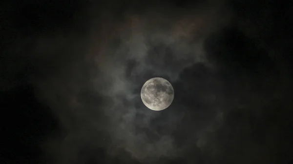 Luna Llena Con Nubes Alrededor Tonos Colores — Foto de Stock