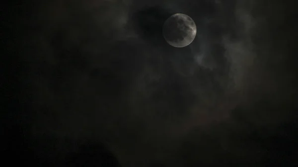 Luna Llena Con Nubes Alrededor Tonos Colores — Foto de Stock