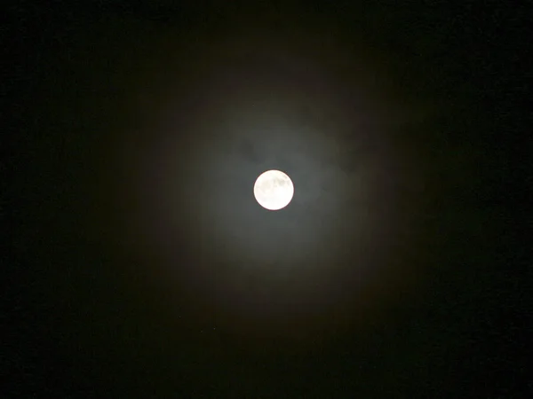 Luna Llena Con Nubes Alrededor Tonos Colores — Foto de Stock