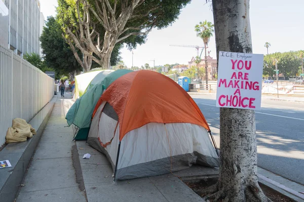 Los Angeles Giugno 2018 Manifesti Giro Metropolitan Detention Center Segno — Foto Stock