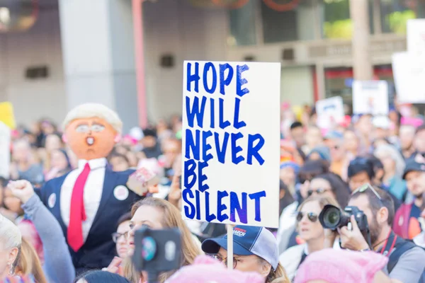 Los Ángeles Estados Unidos Enero 2019 Manifestante Sosteniendo Cartel Durante — Foto de Stock