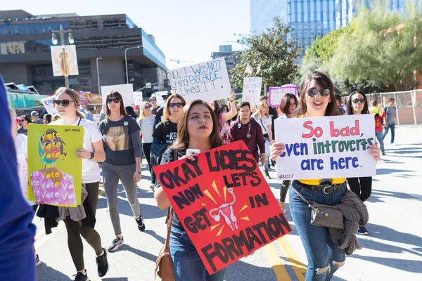 Los Angeles Usa Stycznia 2019 Protestujący Posiadających Znak Podczas Damskie — Zdjęcie stockowe