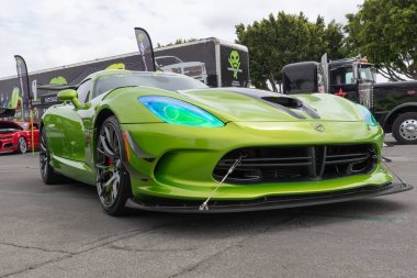 Amerikan kas araba Dodge Viper Torqued tur sergilenen