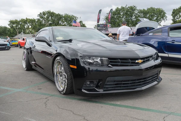 American muscle car Chevrolet Camaro exhibited at Torqued tour e — Stock Photo, Image