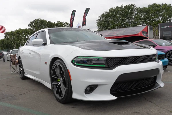 Amerikai izom autó Dodge Charger kiállításon torqued turné is — Stock Fotó