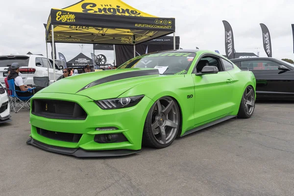 Amerykański samochód Muscle Ford Mustang wystawił na torqued Tour wydarzenie — Zdjęcie stockowe