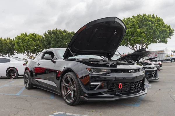 Carro muscular americano Chevrolet Camaro exibido na turnê Torqued Imagem De Stock