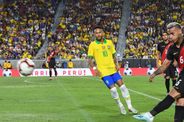Brasilianischer Fußballer Neymar jr, während eines internationalen Freundschaftsspiels — Stockfoto