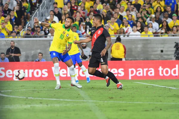 Brasilianischer Fußballer Neymar jr, während eines internationalen Freundschaftsspiels — Stockfoto