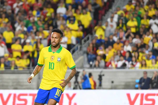 Brasilianischer Fußballer Neymar jr, während eines internationalen Freundschaftsspiels — Stockfoto