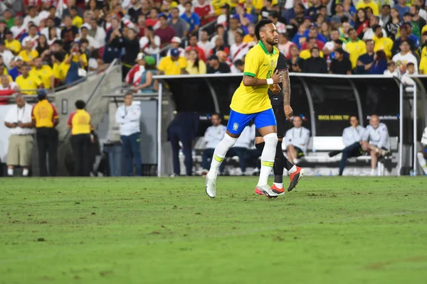 Brazylijska piłkarka Neymar Jr, podczas międzynarodowej przyjaźni — Zdjęcie stockowe