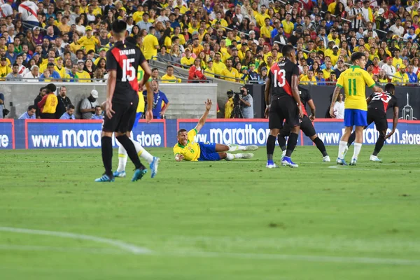 Brazylijski piłkarz Richarlison upadł — Zdjęcie stockowe