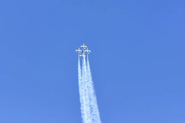 ミラマー航空ショー中のアメリカ海軍ブルーエンジェルス — ストック写真