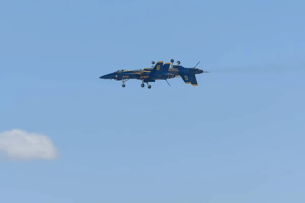 U.S. Navy Blue Angels pendant le Miramar Air Show — Photo