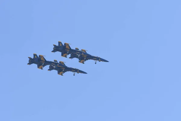 U.S. Navy Blue Angels durante il Miramar Air Show — Foto Stock