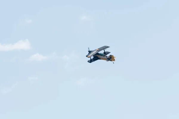 Jon Melby, Hangar 24 Muscle Bi-Plane durante el Espectáculo Aéreo de Miramar —  Fotos de Stock