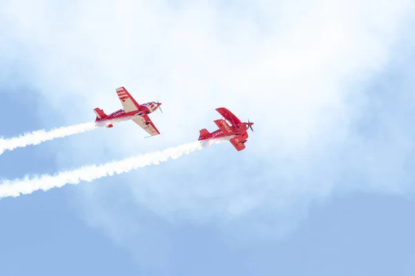 Team orakel sean d.tucker und jessy panzer während der miramar ai — Stockfoto