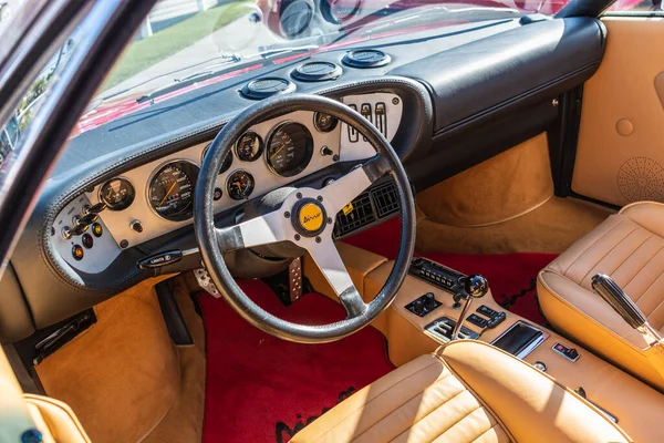 Ferrari Dino exposé lors du salon de Galpin . — Photo