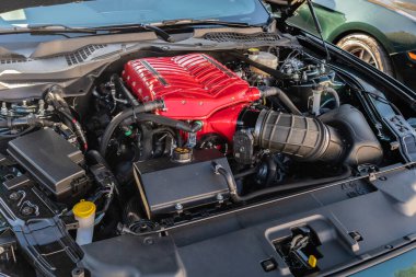 Galpin araba sh. sırasında Ford Mustang Superşarj motoru ekranda