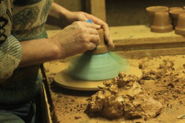 Bilecik bozcaarmut gölet ve ufuk çizgisi