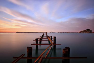 Çeşitli ünlü yerler ve uzun pozlama, günbatımı ve gündoğumu