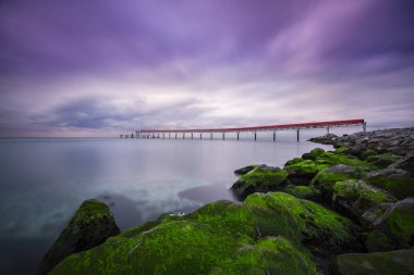 Çeşitli ünlü yerler ve uzun pozlama, günbatımı ve gündoğumu