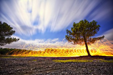 Çeşitli ülkelerden gelen gece fotoğrafları