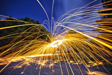 Çeşitli ülkelerden gelen gece fotoğrafları