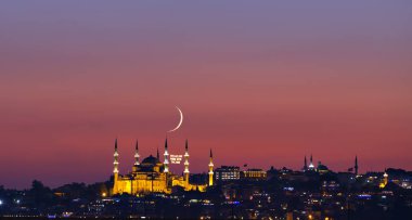Çeşitli ülkelerden gelen gece fotoğrafları
