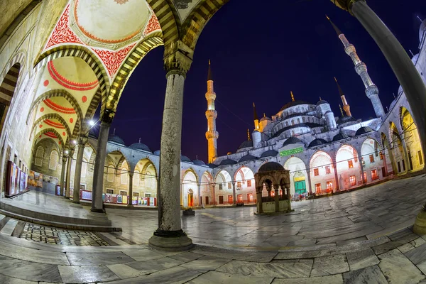 Çeşitli ülkelerden gelen gece fotoğrafları