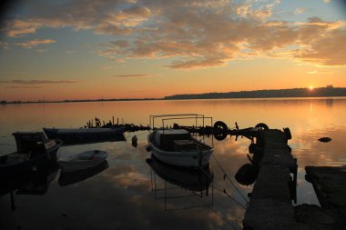 Uzun pozlama iskelesi ve manzarası