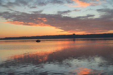 Uzun pozlama iskelesi ve manzarası