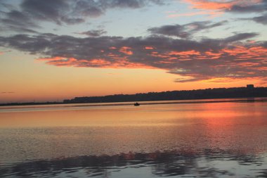 Uzun pozlama iskelesi ve manzarası