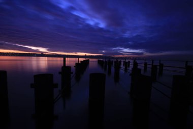 Uzun pozlama iskelesi ve manzarası