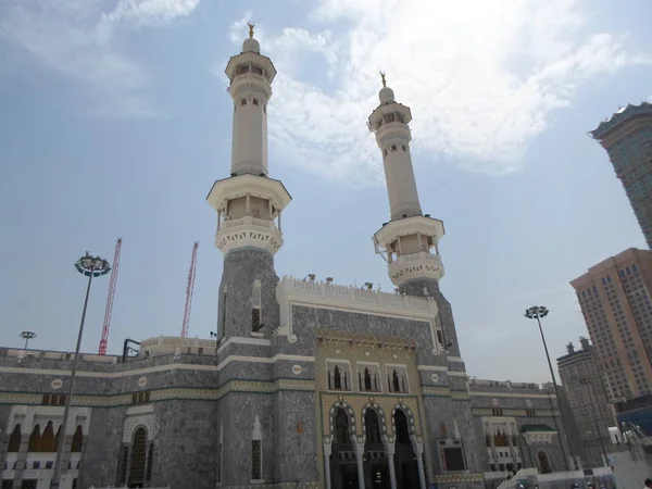 Arabia Saudita Mecca Giugno 2015 Kaaba Cima Alla Gru Caduta — Foto Stock