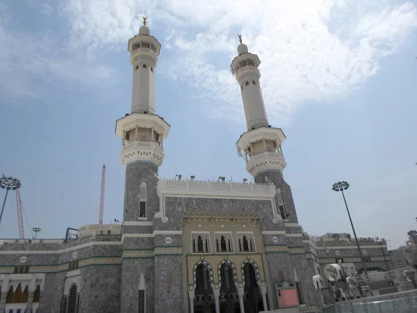Arabia Saudita Mecca Giugno 2015 Kaaba Cima Alla Gru Caduta — Foto Stock