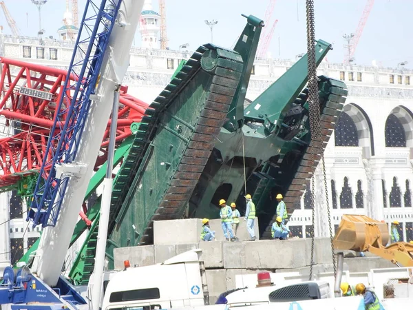 Arabia Saudita Mecca Giugno 2015 Kaaba Cima Alla Gru Caduta — Foto Stock