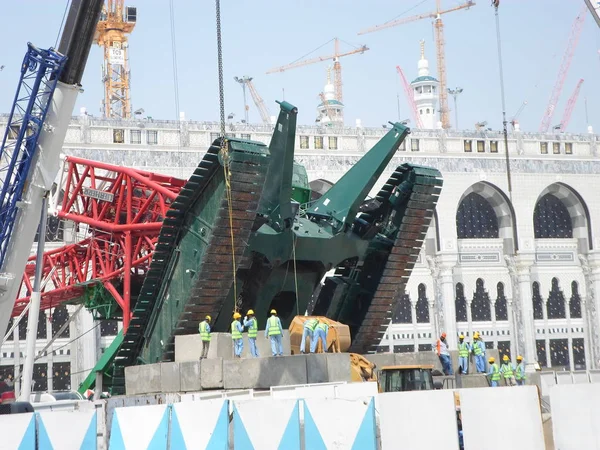 Arabia Saudita Mecca Giugno 2015 Kaaba Cima Alla Gru Caduta — Foto Stock