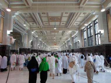 Suudi Arabistan-Mekke 20 Haziran 2019, Müslümanlar ibadet kutsal arazi içinde.