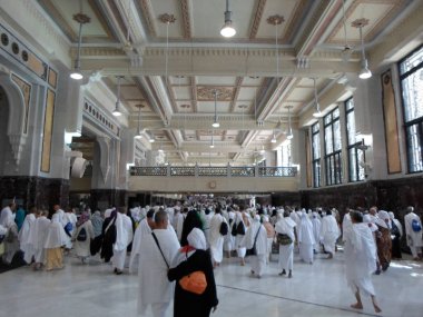 Suudi Arabistan-Mekke 20 Haziran 2019, Müslümanlar ibadet kutsal arazi içinde.