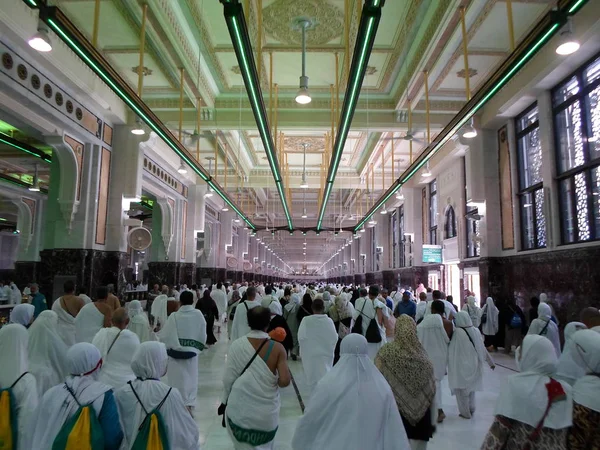 Suudi Arabistan Mekke Haziran 2019 Müslümanlar Ibadet Kutsal Arazi Içinde — Stok fotoğraf