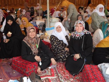 Suudi Arabistan-Mekke 20 Haziran 2019, Müslümanlar ibadet kutsal arazi içinde.