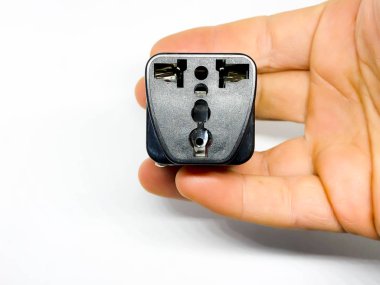 Evrensel adaptör beyaz arka plan