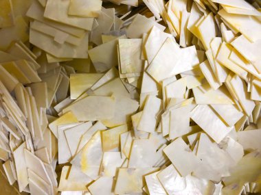 Sıkıştırılmış sedef.