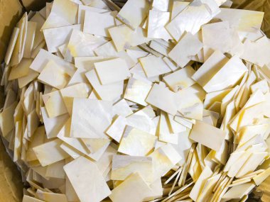 Sıkıştırılmış sedef.