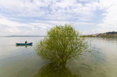Apolyont Ulubat gölü Glyazi Bursa Türkiye