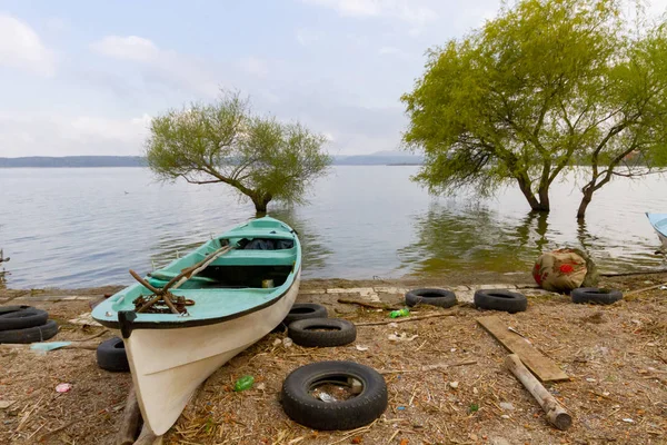 Apolyont Ulubat gölü Glyazi Bursa Türkiye