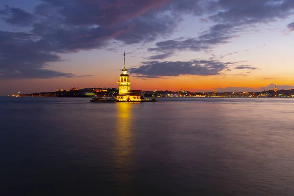 Torre Doncella Estrecho Del Bósforo Estambul Turquía —  Fotos de Stock